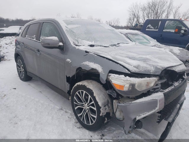2018 MITSUBISHI OUTLANDER SPORT JA4AP3AUXJU023339 Photo 0