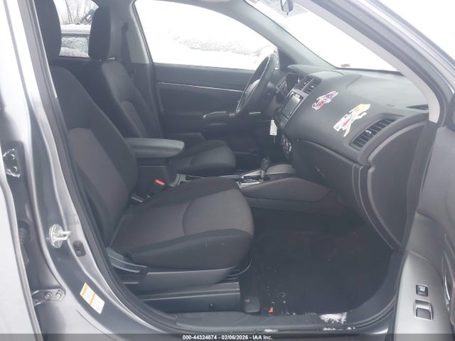 2018 MITSUBISHI OUTLANDER SPORT JA4AP3AUXJU023339 Photo 4