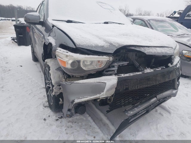 2018 MITSUBISHI OUTLANDER SPORT JA4AP3AUXJU023339 Photo 5