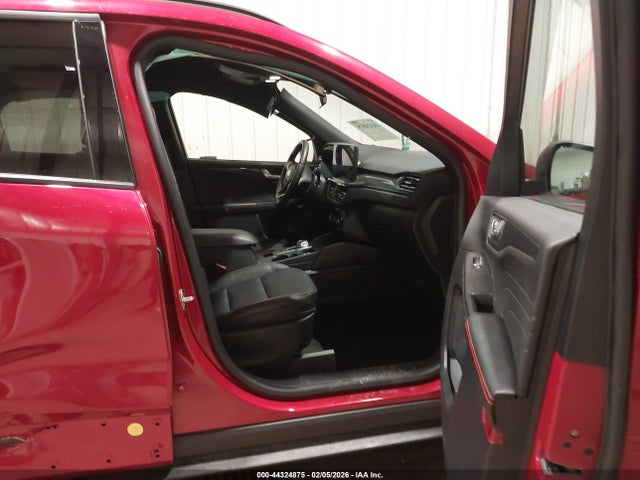 1FMCU9MN9RUB43235 Ford Escape St Line