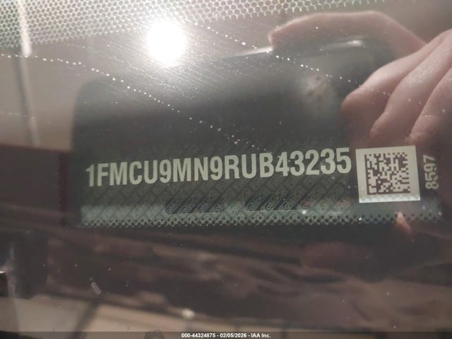 1FMCU9MN9RUB43235 Ford Escape St Line