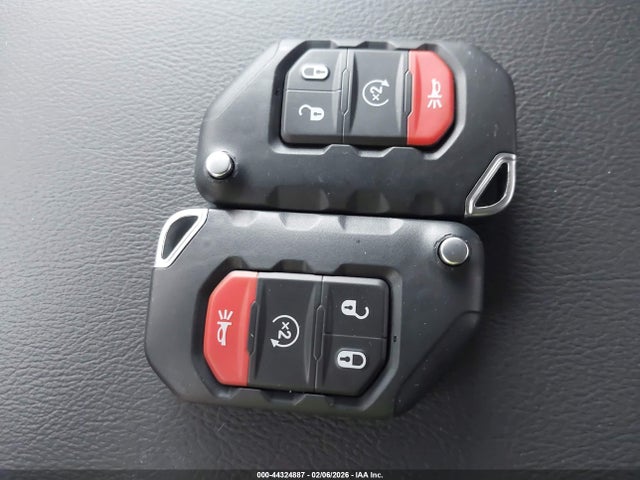 2025 JEEP GLADIATOR 1C6PJTAG0SL550638 Photo 10