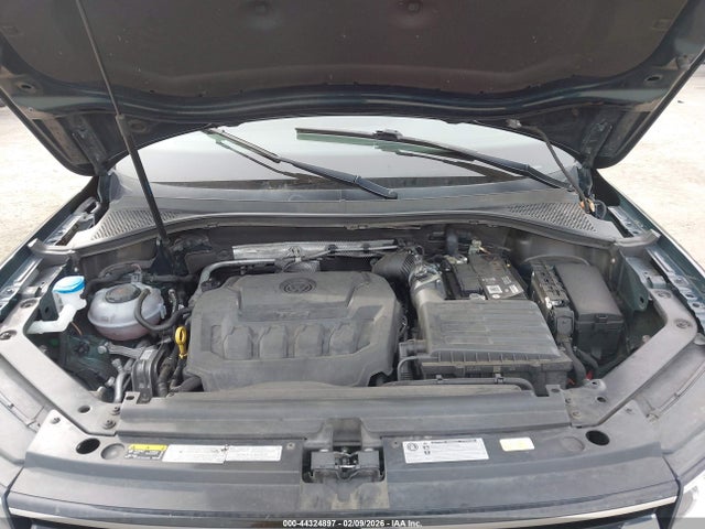 3VV2B7AX2JM139652 Volkswagen Tiguan 2.0t Se/2.0t Sel