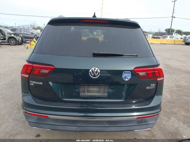 3VV2B7AX2JM139652 Volkswagen Tiguan 2.0t Se/2.0t Sel