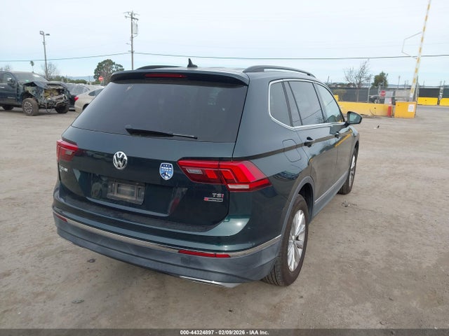 3VV2B7AX2JM139652 Volkswagen Tiguan 2.0t Se/2.0t Sel