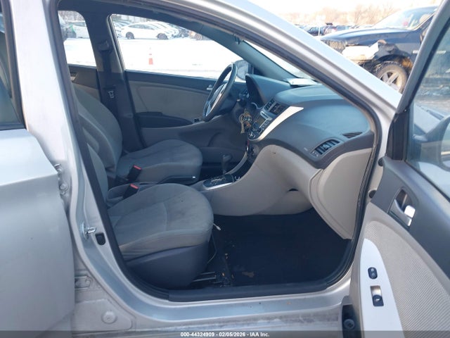 2013 HYUNDAI ACCENT KMHCT4AE0DU460310 Photo 4