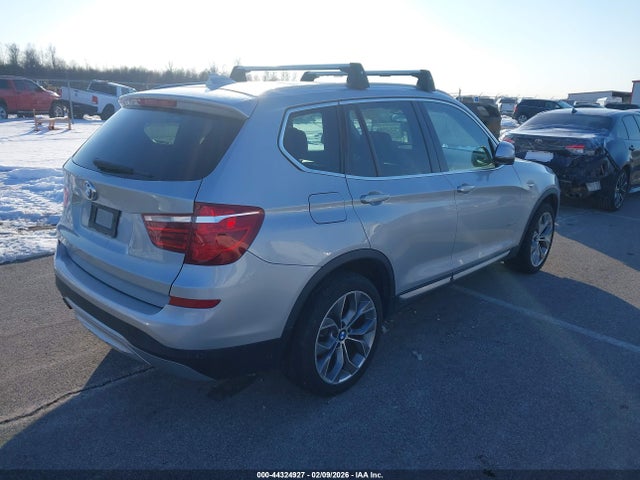 2015 BMW X3 5UXWX9C52F0D61225 Photo 3