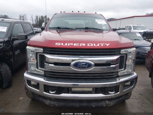44324969 :رقم المزاد ، 1FT7W2B6XHEC39709 vin ، 2017 Ford F-250 Xlt مزاد بيع