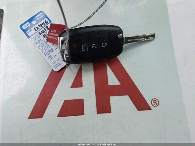 Продаж на аукціоні авто 2018 Kia Soul, vin: KNDJN2A29J7536729, номер лоту: 44324970