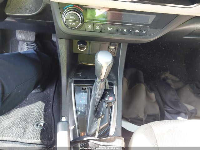 2014 TOYOTA COROLLA 5YFBURHE5EP073296 Photo 10