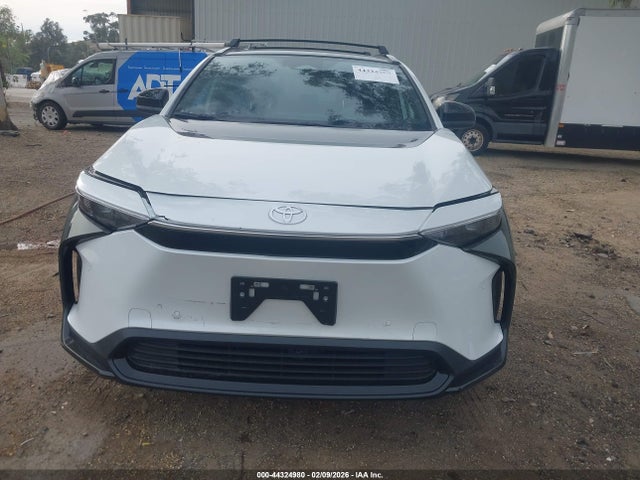 Toyota BZ4X XLE 2025 JTMAAAAA9SA068440 Image 13