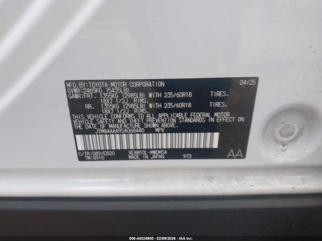 Toyota BZ4X XLE 2025 JTMAAAAA9SA068440 Image 9