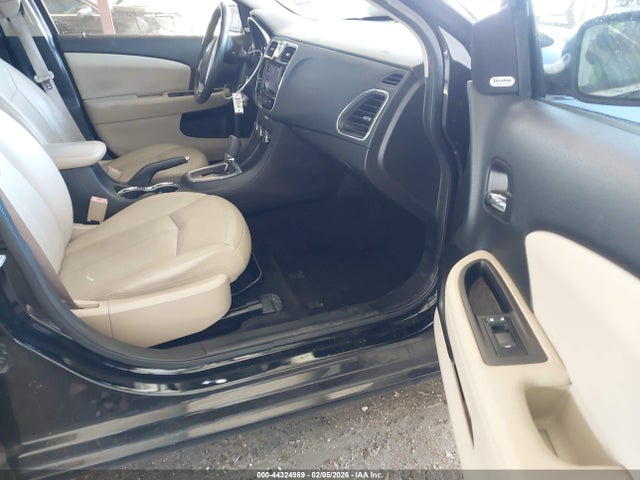 Продажа на аукционе авто 2013 Chrysler 200 Limited, vin: 1C3CCBCG6DN649825, номер лота: 44324989