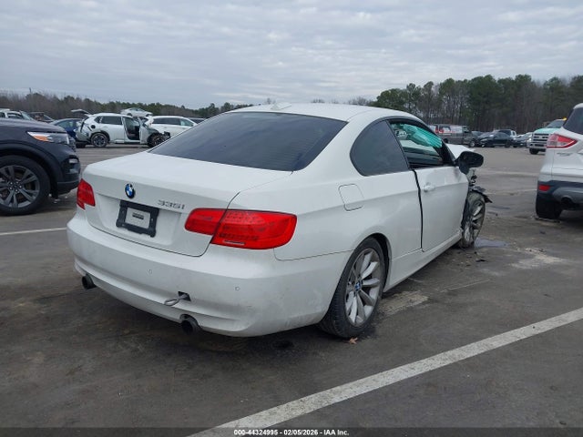 2011 BMW 335I WBAKF9C50BE262073 Photo 3