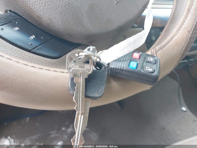 2005 MERCURY GRAND MARQUIS 2MEFM74W15X630140 Photo 10