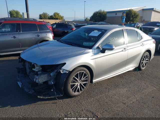 Toyota CAMRY SE 2022 4T1T11AK3NU658360 Image 2