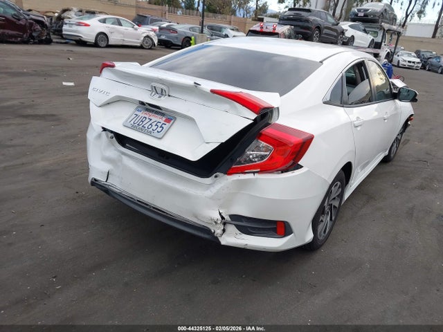 Honda CIVIC EX 2016 2HGFC2F72GH562264 Image 4