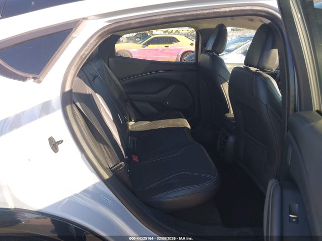 2021 FORD MUSTANG MACH-E 3FMTK3R72MMA62717 Photo 7