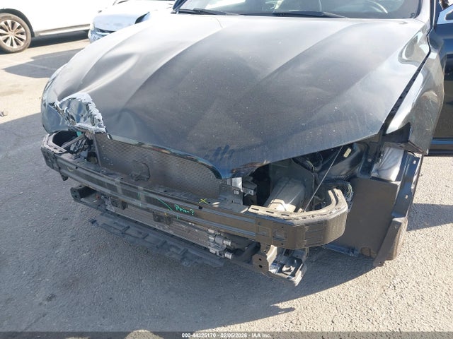 3LN6L5KU9JR602472 Lincoln Mkz Hybrid Premiere