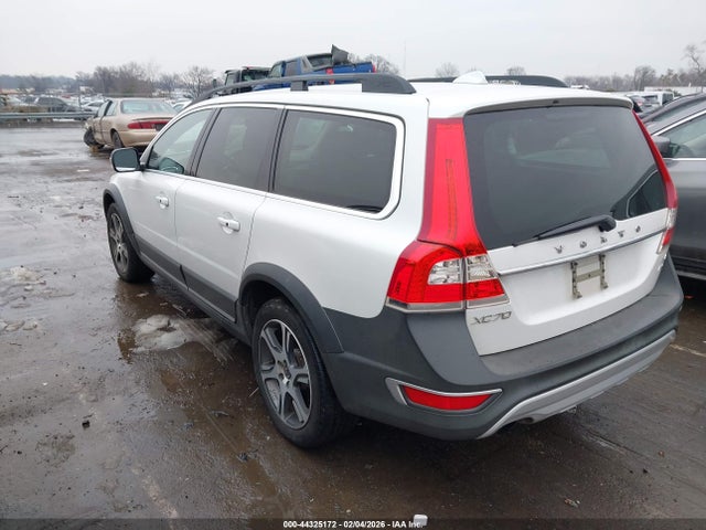 2015 VOLVO XC70 YV4902ND2F1200537 Photo 2