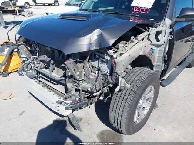 JTEBU5JR0F5240440 Toyota 4runner Trail Premium