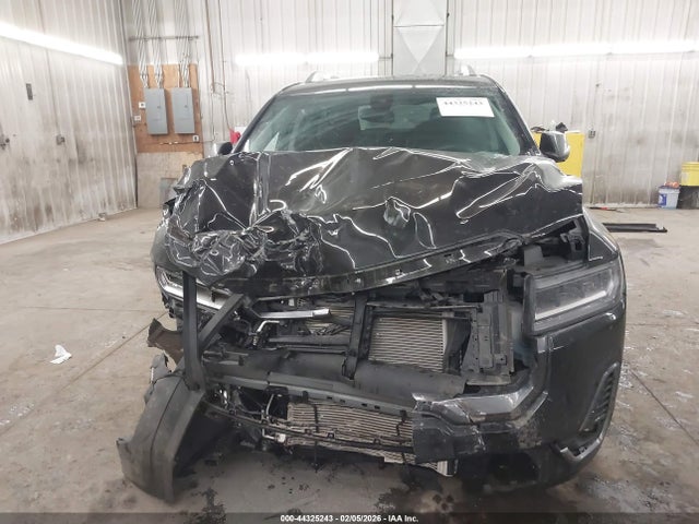 44325243 :رقم المزاد ، 1GKKNLLS7PZ243341 vin ، 2023 Gmc Acadia Awd At4 مزاد بيع
