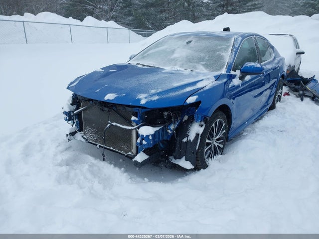 4T1B11HK2JU045187 Toyota CAMRY SE