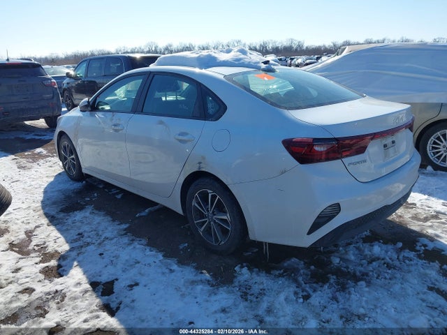 44325284 :رقم المزاد ، 3KPF24AD2PE636885 vin ، 2023 Kia Forte Lxs مزاد بيع
