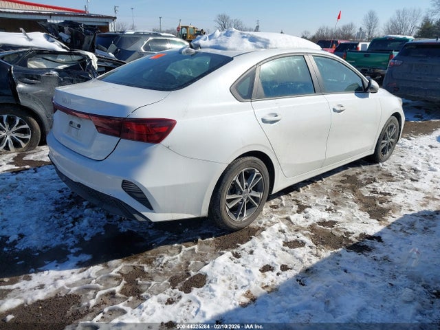 44325284 :رقم المزاد ، 3KPF24AD2PE636885 vin ، 2023 Kia Forte Lxs مزاد بيع
