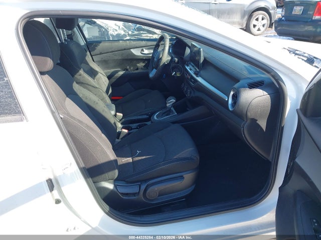 44325284 :رقم المزاد ، 3KPF24AD2PE636885 vin ، 2023 Kia Forte Lxs مزاد بيع