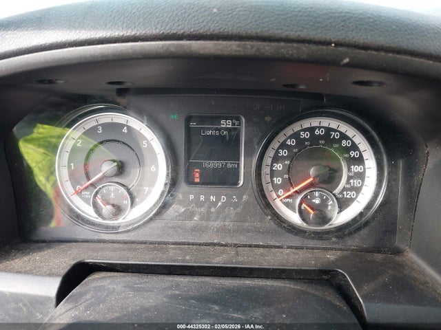 44325302 :رقم المزاد ، 1C6RR6FG5MS506493 vin ، 2021 Ram 1500 Classic مزاد بيع