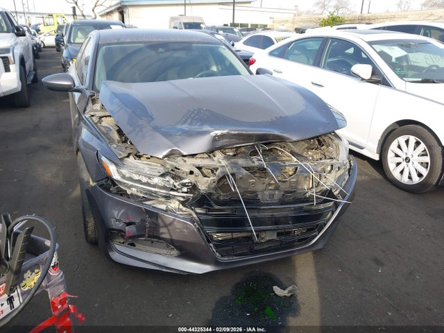 1HGCV1F19JA075992 Honda Accord