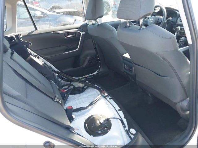 2024 Toyota Rav4 Xle მანქანა იყიდება აუქციონზე, vin: 2T3P1RFV6RC482759, აუქციონის ნომერი: 44325367