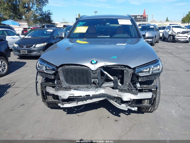 5UX53DP02R9W01184 BMW X3 Xdrive30i