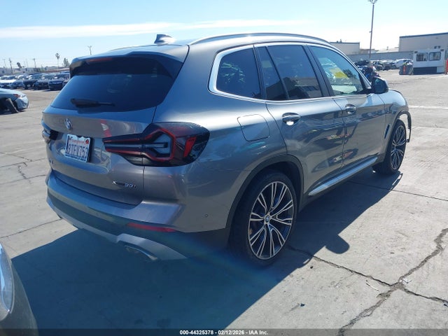 5UX53DP02R9W01184 BMW X3 Xdrive30i