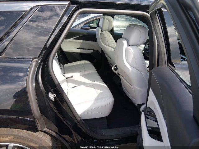 2024 CADILLAC LYRIQ 1GYKPTRL5RZ132032 Photo 7