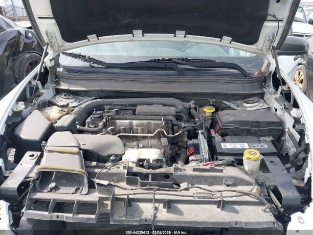 1C4PJLAB0HW535917 Jeep Cherokee Altitude Fwd