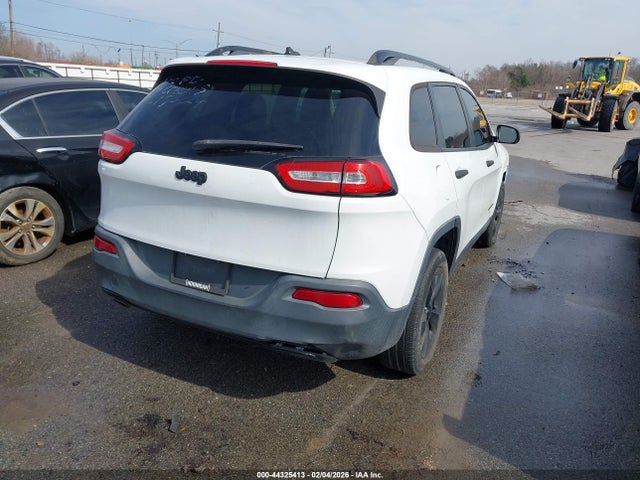 1C4PJLAB0HW535917 Jeep Cherokee Altitude Fwd