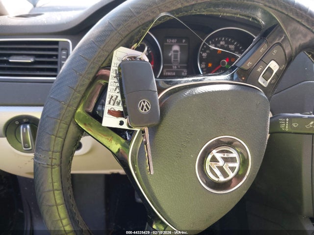 Auction sale of the 2018 Volkswagen Jetta 1.4t Se/1.4t Wolfsburg Edition, vin: 3VWDB7AJ8JM259052, lot number: 44325429