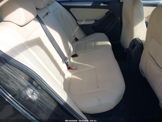 Auction sale of the 2018 Volkswagen Jetta 1.4t Se/1.4t Wolfsburg Edition, vin: 3VWDB7AJ8JM259052, lot number: 44325429