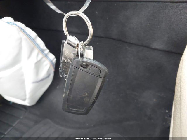 2016 BMW 550I WBAKP9C52GD980301 Photo 10