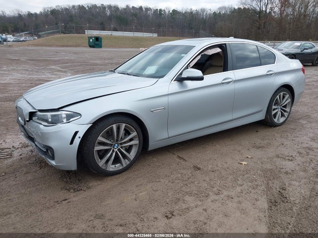 2016 BMW 550I WBAKP9C52GD980301 Photo 1