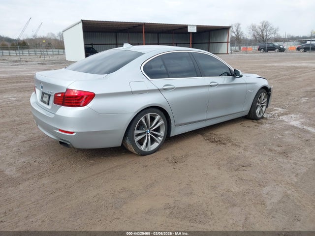 2016 BMW 550I WBAKP9C52GD980301 Photo 3