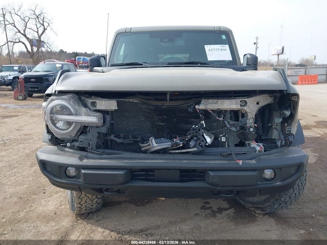 Ford Bronco Outer Banks 2025 1FMEE8BP9SLB00384 Image 12