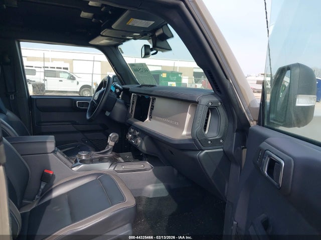 Ford Bronco Outer Banks 2025 1FMEE8BP9SLB00384 Image 5