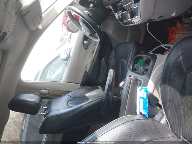 2C4RC1GG4HR661071 Chrysler Pacifica Limited