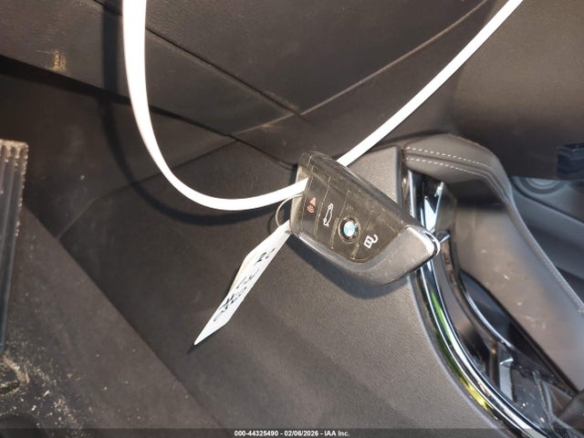 2016 BMW X1 WBXHT3C38G5E51570 Photo 10