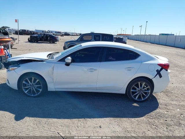 Aukcja sprzedaży 2018 Mazda Mazda3 Touring, vin: 3MZBN1V38JM177930, numer aukcji: 44325504