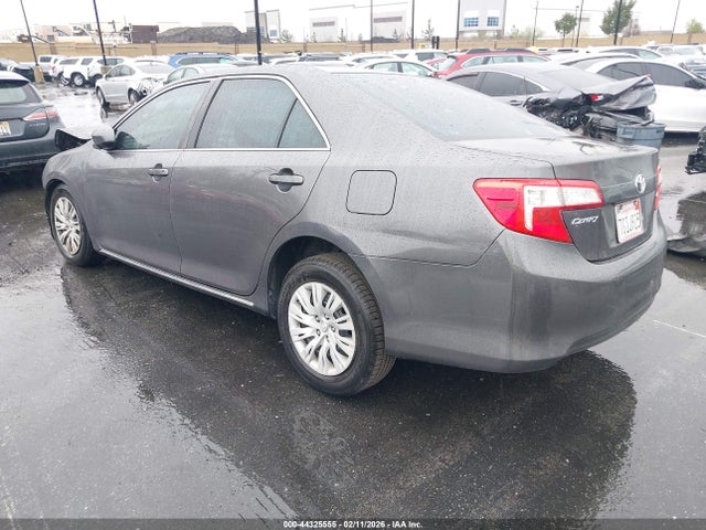 2014 TOYOTA CAMRY 4T4BF1FK8ER429250 Photo 2