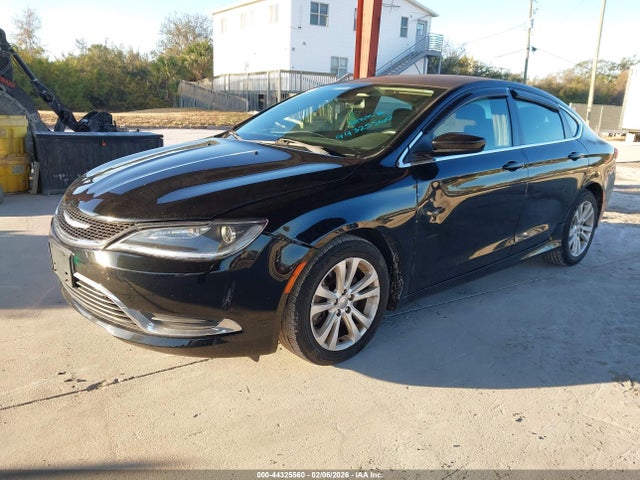 44325560 :رقم المزاد ، 1C3CCCAG6FN731615 vin ، 2015 Chrysler 200 Limited مزاد بيع